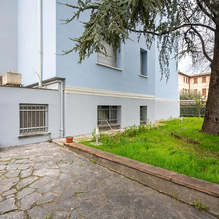 Appartement Guesthost - Elegant And Sweet Parme