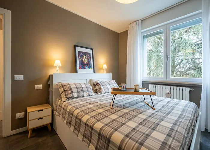 Guesthost - Elegant And Sweet *